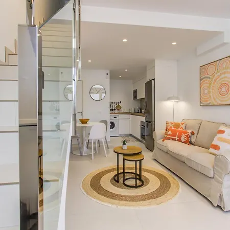 Homu Cherne - Muy Cerca De La Playa 普拉亚布兰卡