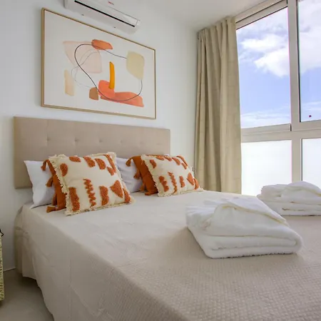 Homu Cherne - Muy Cerca De La Playa * 普拉亚布兰卡