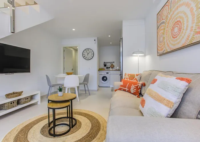 Homu Cherne - Muy Cerca De La Playa Apartment *